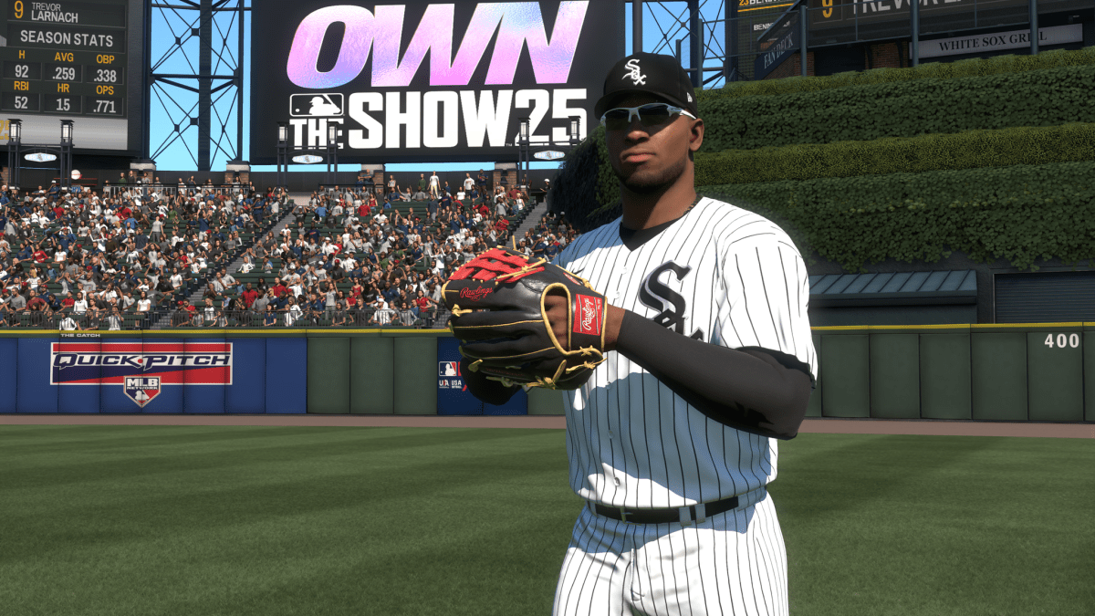 Luis Robert in MLB Die Show 25 als Teil eines Artikels über den Basis -Hit zum rechten Feld Fehler.